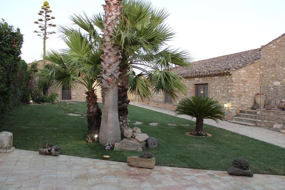 Villa Agriturismo Russa Belladonna Caltagirone Exterior foto